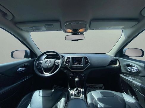 Used 2014 Jeep Cherokee Limited image 11