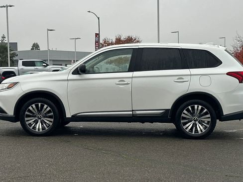 Used 2019 Mitsubishi Outlander ES image 9
