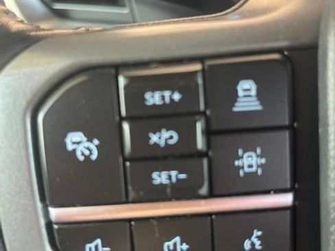 Used 2022 Ford F150 Lariat w/ Equipment Group 502A High AWD/4WD image 23