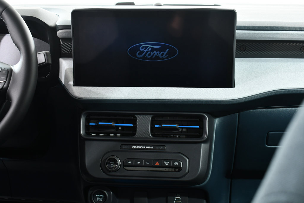 New 2026 Ford Maverick XLT w/ Equipment Group 301A AWD/4WD image 9