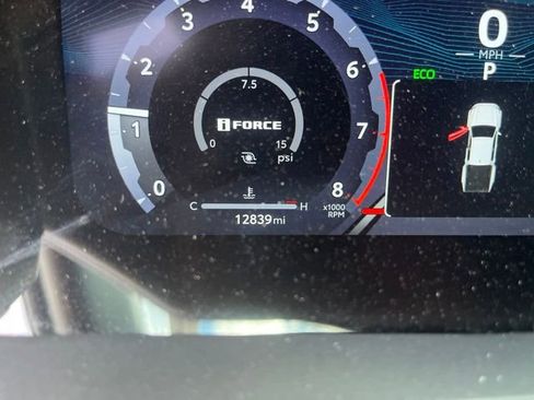 Used 2024 Toyota Tacoma TRD Off-Road AWD/4WD image 10
