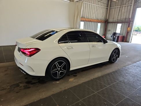 Used 2019 Mercedes-Benz A 220 image 4