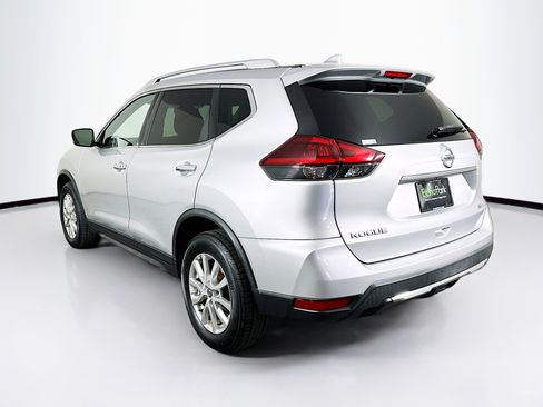 Used 2018 Nissan Rogue SV AWD/4WD image 5