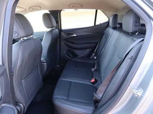 Used 2024 Buick Encore GX Sport Touring image 9