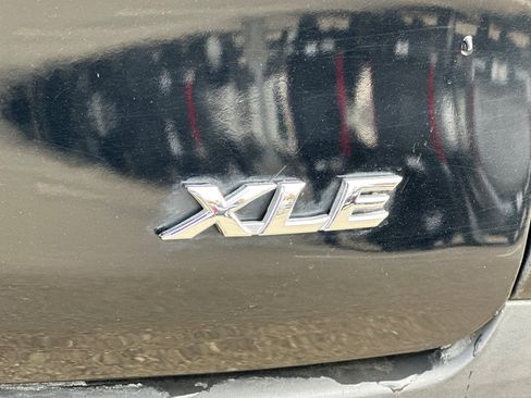 Used 2024 Toyota Sienna XLE image 51