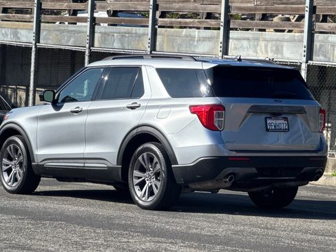 Certified 2023 Ford Explorer XLT w/ Equipment Group 202A image 6