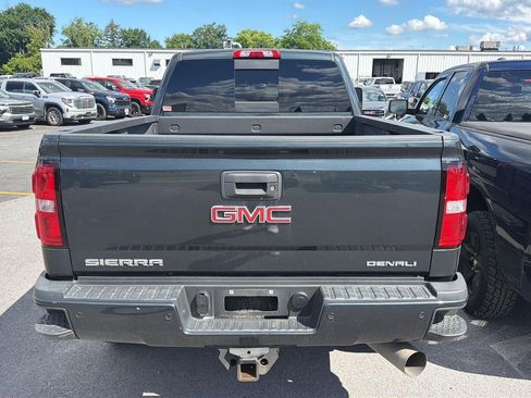 Used 2019 GMC Sierra 2500 Denali w/ Duramax Plus Package AWD/4WD image 5