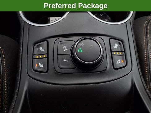 Used 2020 GMC Terrain SLT w/ Preferred Package image 14