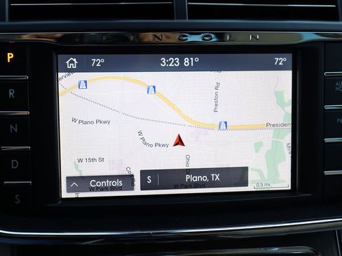 Used 2020 Lincoln Continental w/ Premium Package image 23