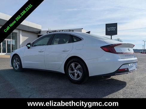 Used 2023 Hyundai Sonata SE w/ Cargo Package image 6
