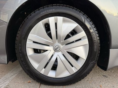 Used 2023 Nissan Leaf S image 40