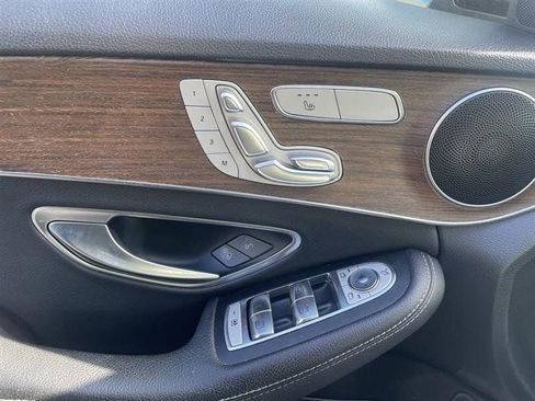 Used 2019 Mercedes-Benz C 300 4MATIC Sedan image 10