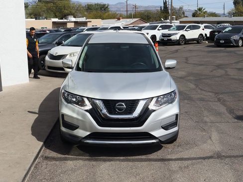 Used 2019 Nissan Rogue S image 15