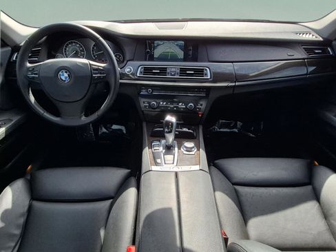 Used 2011 BMW 740i RWD image 11