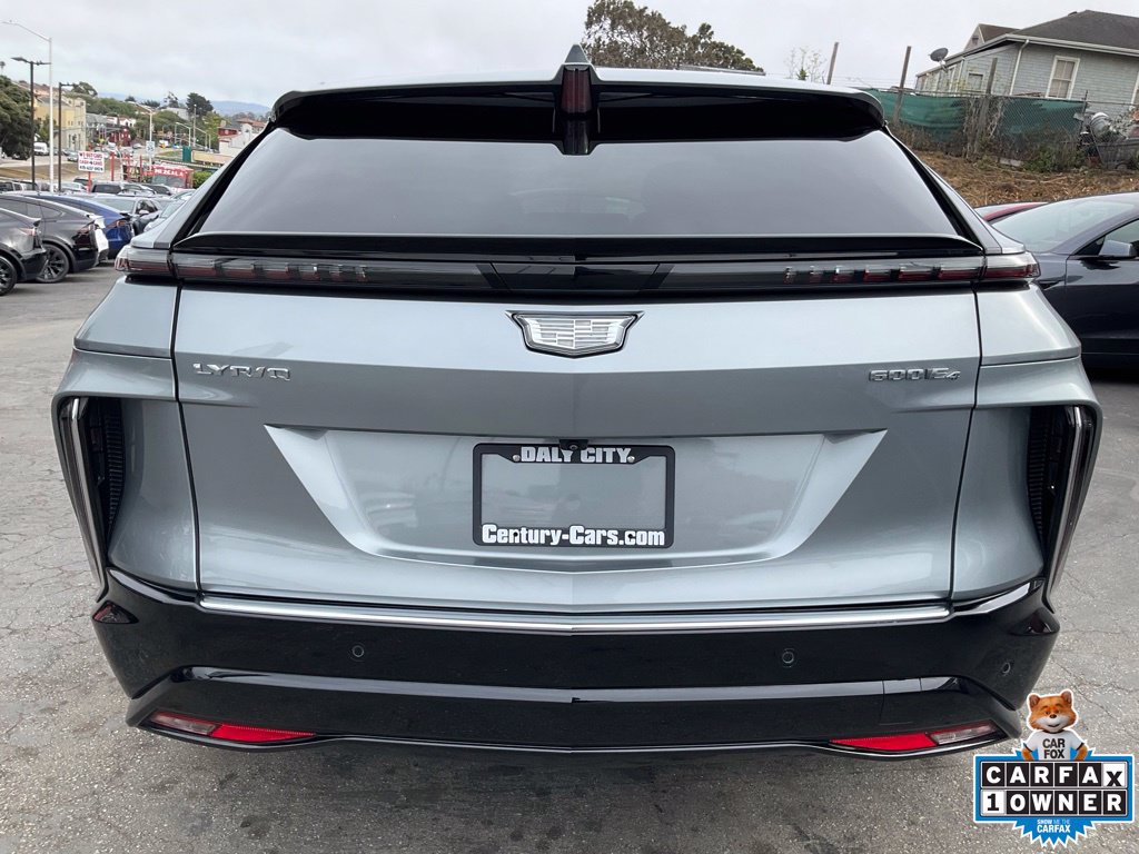 Used 2024 Cadillac Lyriq Luxury AWD/4WD image 4