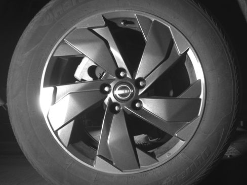 Used 2025 Nissan Rogue SV AWD/4WD image 15