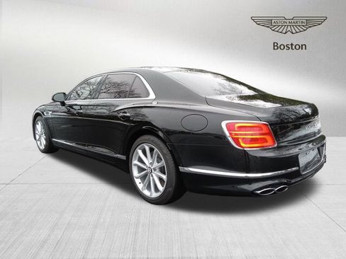 Used 2023 Bentley Flying Spur Plug-In Hybrid AWD/4WD image 3