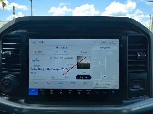 Used 2025 Ford F150 Lariat w/ Equipment Group 501A Mid image 18