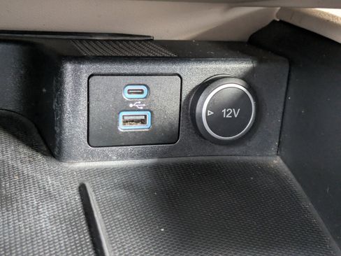 Used 2021 Ford Escape SE w/ Convenience Package image 29