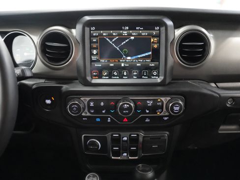 Used 2023 Jeep Wrangler Unlimited w/ Cold Weather Group AWD/4WD image 20