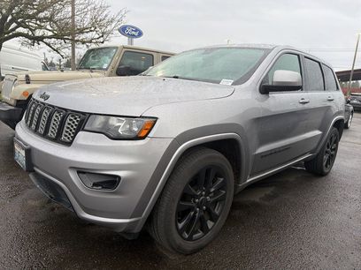 Used 2017 Jeep Grand Cherokee Altitude