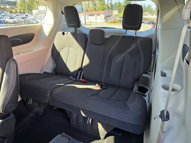 Used 2024 Chrysler Voyager LX FWD image 20
