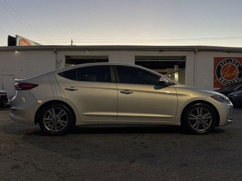 Used 2018 Hyundai Elantra Value Edition image 9
