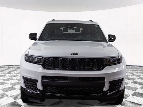 New 2025 Jeep Grand Cherokee L Altitude image 5