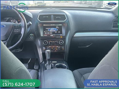 Used 2016 Ford Explorer XLT w/ Equipment Group 201A AWD/4WD image 34