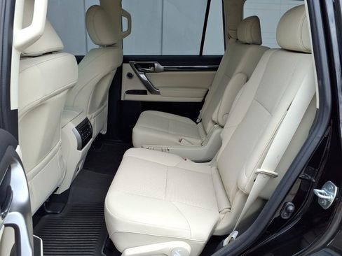 Used 2023 Lexus GX 460 Premium AWD/4WD image 8