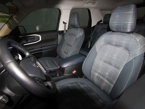 Used 2023 Ford Bronco Sport Heritage w/ Heritage Convenience Package image 4