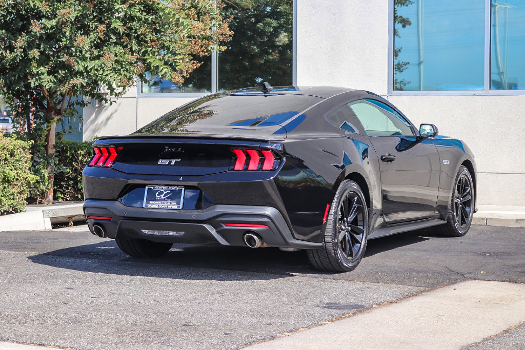 Used 2025 Ford Mustang GT RWD image 8
