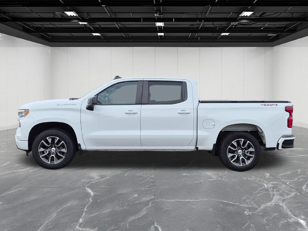 Used 2022 Chevrolet Silverado 1500 RST AWD/4WD image 2