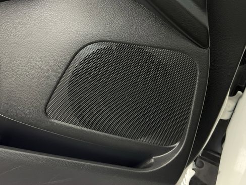 Used 2023 Nissan Murano SV image 34