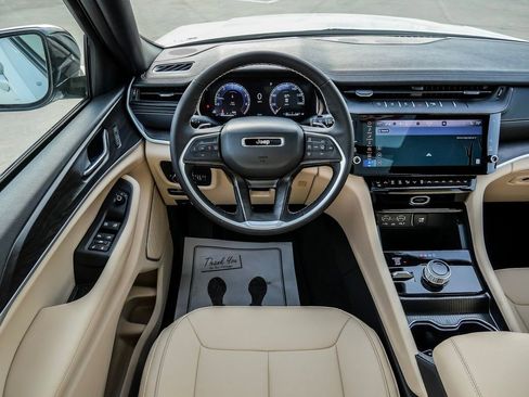 New 2026 Jeep Grand Cherokee L Limited image 28