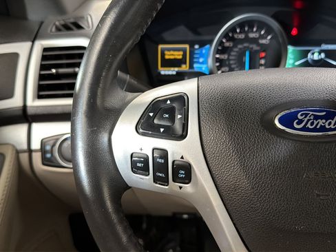Used 2011 Ford Explorer XLT w/ 201A Rapid Spec Order Code FWD image 27