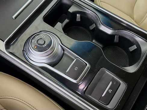 Used 2020 Ford Edge SEL w/ Convenience Package image 25