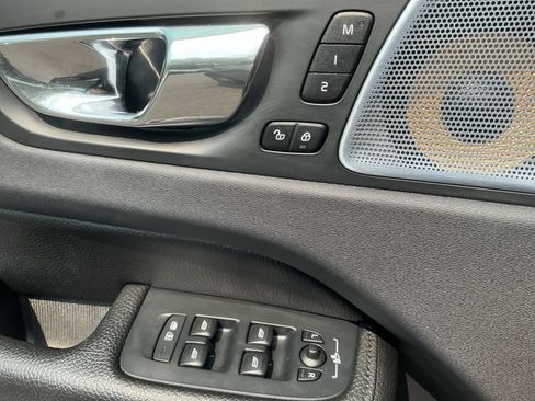 Used 2018 Volvo XC60 T8 Inscription w/ Advanced Package AWD/4WD image 12