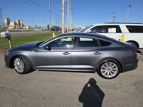 Used 2018 Audi A5 2.0T Premium image 9