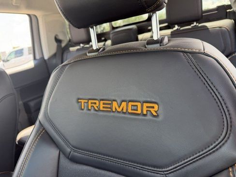 Used 2025 Ford Maverick Tremor AWD/4WD image 13