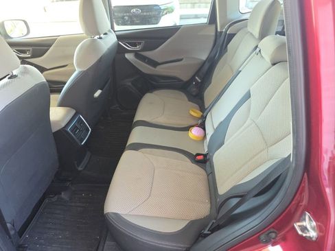 Used 2020 Subaru Forester Premium AWD/4WD image 5