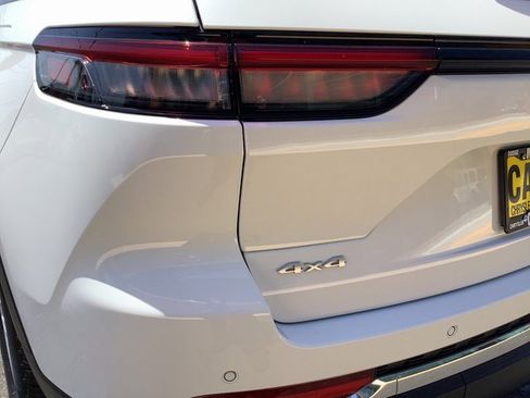 Used 2024 Jeep Grand Cherokee Laredo X w/ Trailer Tow Package image 42