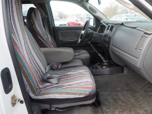Used 2006 Dodge Dakota ST image 21