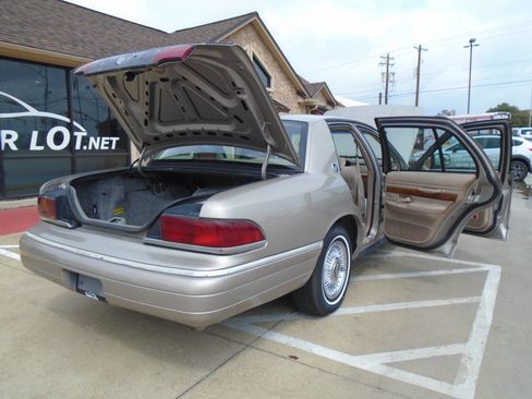 Used 1994 Mercury Grand Marquis GS image 22