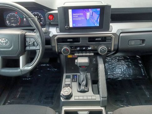 Used 2025 Toyota 4Runner TRD Off-Road AWD/4WD image 3