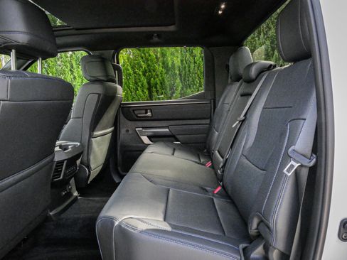 Used 2026 Toyota Tundra Platinum AWD/4WD image 31