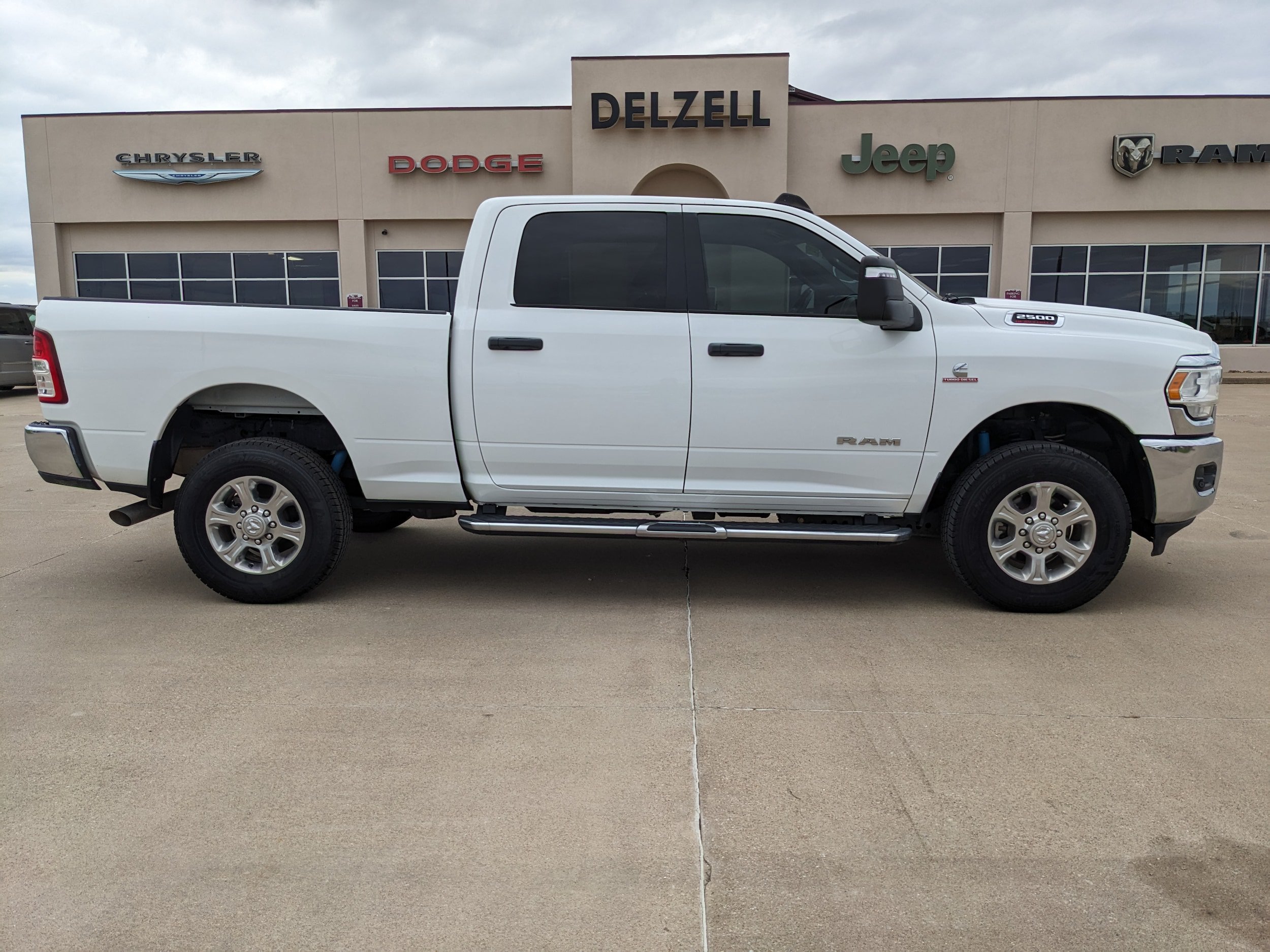 Used 2024 RAM 2500 Big Horn w/ Off Road Package AWD/4WD image 1