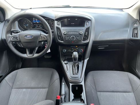Used 2018 Ford Focus SE FWD image 10