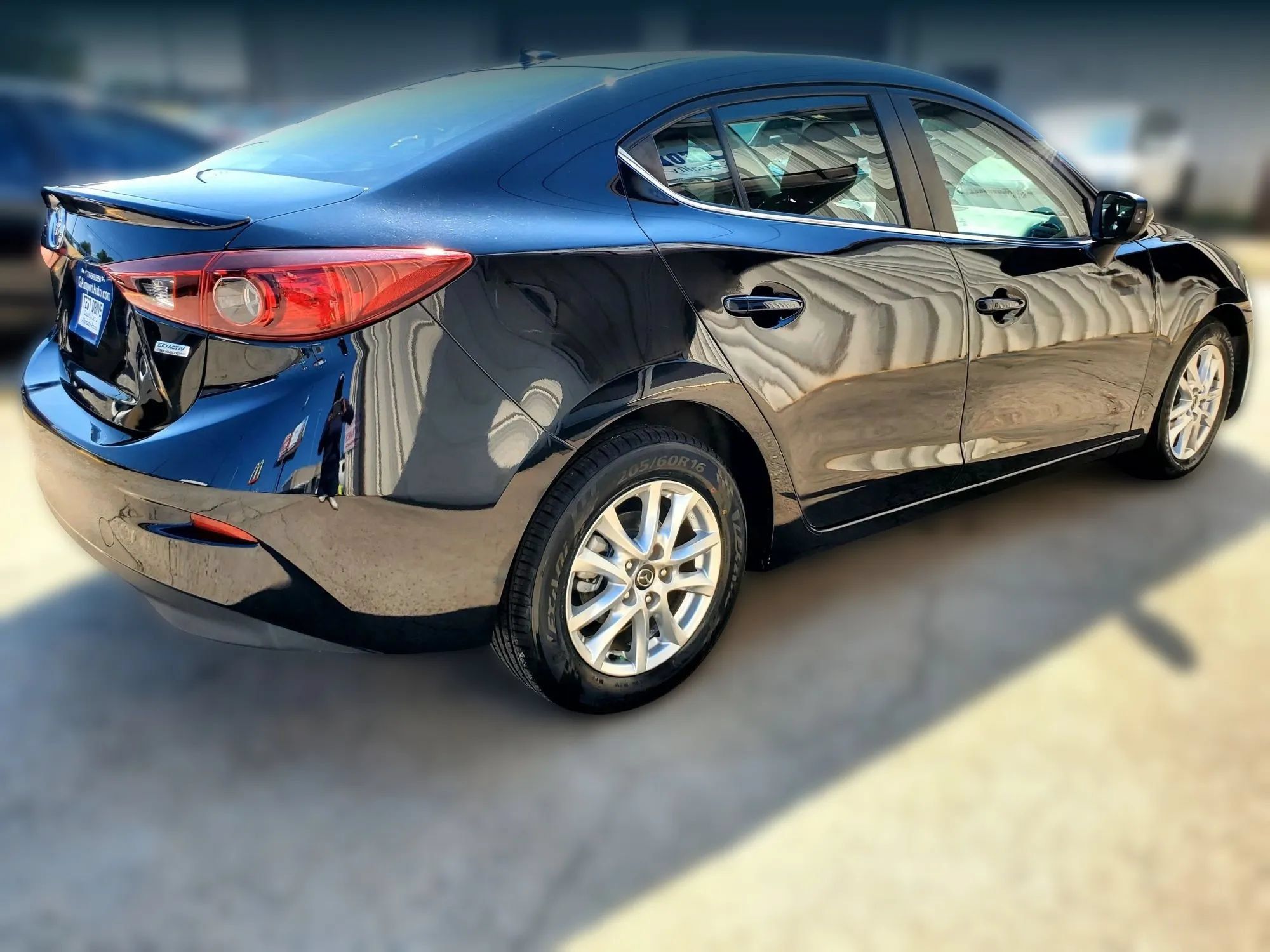 Used 2016 MAZDA MAZDA3 i Grand Touring FWD image 18