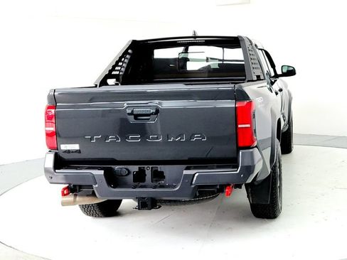 Used 2024 Toyota Tacoma TRD Off-Road w/ TRD Off Road Upgrade Package AWD/4WD image 5